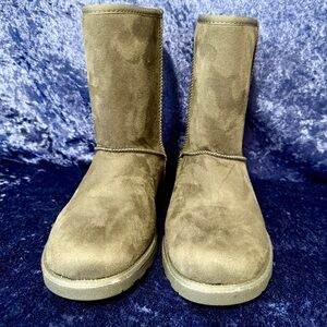 Makalu Ani Sueded Boots Womens Sz-8 Gray Mid‎ Calf Bootie Faux Fur Lined Slip On